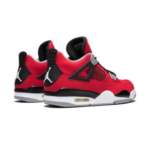 Air Jordan 4 Retro ‚Toro Bravo‘