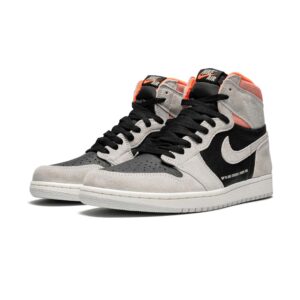 Jordan Air Jordan 1 Retro High OG „Neutral Grey/Hyper Crimson“