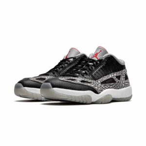 Air Jordan 11 Low IE ‚Black Cement‘