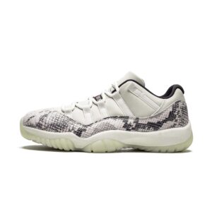 Air Jordan 11 Retro Low „Snakeskin Light Bone“