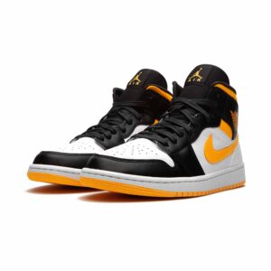 Jordan WMNS Air Jordan 1 Mid SE „Orange Black“